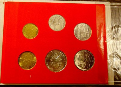 ВАТИКАН - годовой набор 1981 г. буклет до 11.09, 22.00 - Ватикан набор Anno III_1