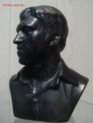 Бюст В.В.Высоцкий,силумин, короткий аук - DSC05259.JPG
