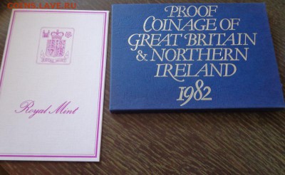 АНГЛИЯ - оф. жесткий годовой набор 1982 г. до 11.10, 22.00 - Англия набор 1982 коробка в конверте синяя_1