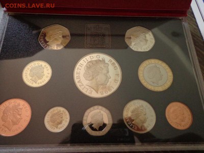 АНГЛИЯ - набор 1998 г. кожаная книжечка до 11.10, 22.00 - Англия набор 1998 красная коробка_3