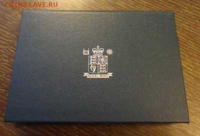 АНГЛИЯ - оф. жесткий набор 1999 г. книжечка до 11.10, 22.00 - Англия набор 1999 коробка