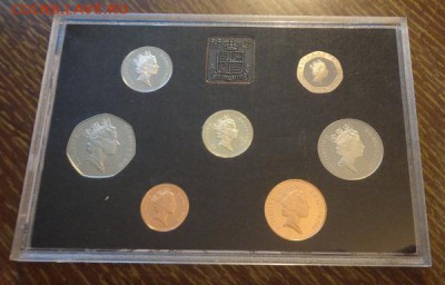 АНГЛИЯ - оф. жесткий набор 1987 г. до 11.10, 22.00 - Англия набор 1987 пласт. коробка_1