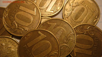 БЛИЦ по 40 -19 штук 2011 10 рублей 2.2А до архива - DSC01301.JPG