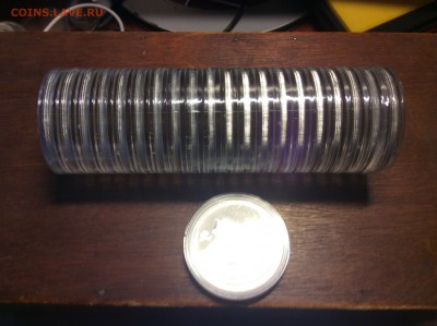 Тубус монет 20шт.  серебро 1  доллар Австралия 2010 Тигр - IMG_1728.JPG