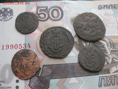5 коп.1807г.ем,деньга 1817г.км,полушки 1771,1791г.км.до13.10 - IMG_2428.JPG
