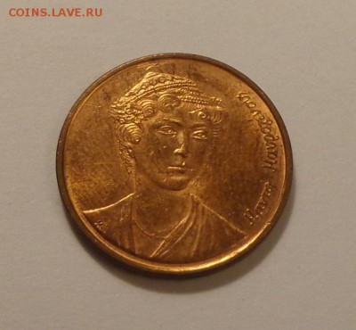 ГРЕЦИЯ - 2 драхмы ЯКОРЬ, ПУШКА до 18.10, 22.00 - Греция 2 драхмы 1986 Георгиос Караискакис_1