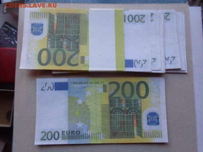 Фантики ,имитация доллар,евро  5 шт  до 24.10  в 21-20 мск - DSC05707.JPG