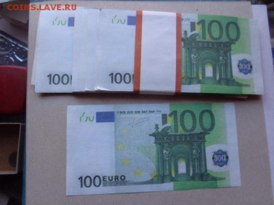 Фантики ,имитация доллар,евро  5 шт  до 24.10  в 21-20 мск - DSC05708.JPG