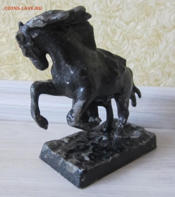 статуэтка лошадь с потником(высота 16,5 см) - IMG_5087.JPG