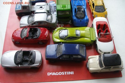 Модели автомобилей разных масштабов 17шт. с 1р до 2.11 - PC260001.JPG