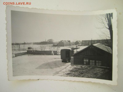 Фото грузовик у дома - 03