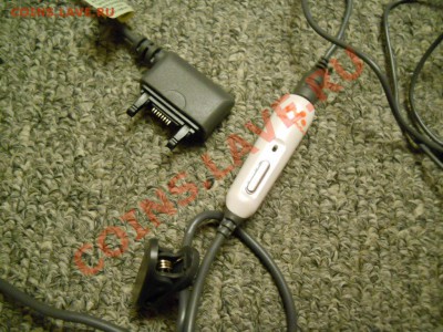 Гарнитуры-наушники Sony Ericsson (фирменные) по 250 и 400 р. - DSCN1102.JPG