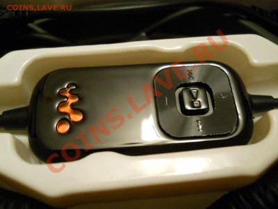 Гарнитуры-наушники Sony Ericsson (фирменные) по 250 и 400 р. - DSCN1111.JPG