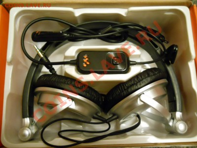 Гарнитуры-наушники Sony Ericsson (фирменные) по 250 и 400 р. - DSCN1090.JPG
