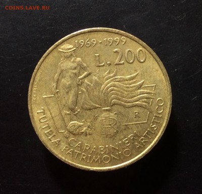 Италия 200 лир 1999 "30 лет школе карабинеров" - image