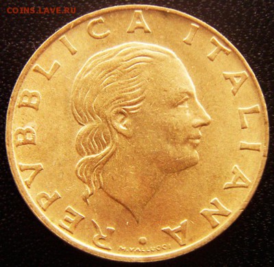 Италия_200 лир 1993 "70 лет военной авиации"; 24.11_22.03мск - 12766