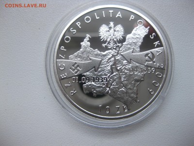 ПОЛЬША,10 злотых 2009г(70 лет бомбар-е Велюни)!до 12.12.2016 - IMG_8467.JPG