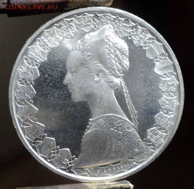Италия, 500 лир, Мария Медичи, 1967 - аверс. - Италия_500лир-Медичи-1967_а1.JPG