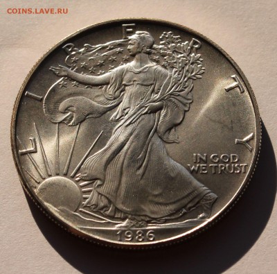 США. 1 доллар ШАГАЮЩАЯ СВОБОДА 1986. СЕРЕБРО, 31,1 - унция. - 2