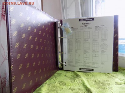 Альбом для монет " Numis" в футляре с листами.не дорого до28 - DSCN4758.JPG