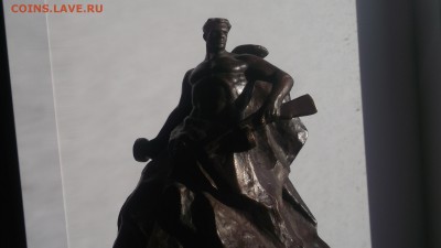 Статуэтка бронза Стоять насмерть! - DSCF3409.JPG