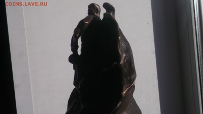 Статуэтка бронза Стоять насмерть! - DSCF3410.JPG