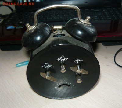 Часы будильник Рабочие - 932.JPG