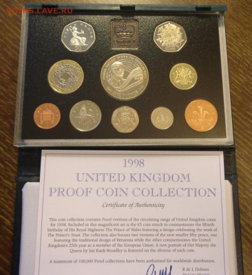 АНГЛИЯ - оф. жесткий набор 1998 г. книжечка до 3.02, 22.00 - Англия набор 1998 коробка_1