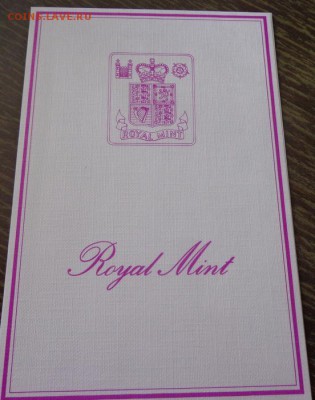 АНГЛИЯ - оф. жесткий годовой набор 1982 г. до 3.02, 22.00 - Англия набор 1982 коробка в конверте синяя_4