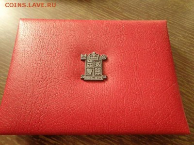 АНГЛИЯ - набор 1999 г. кожаная книжечка до 3.02, 22.00 - Англия набор 1999 красная коробка_1