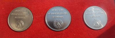 Настольные немецкие медали Ленин Маркс и Энгельс в коробочке - IMG_8811_cr_cr_cr