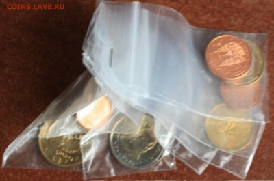 Испания 2003 (Тип 1 СК) 3,88 евро UNC из ролла до 20.02 - Испания 2003 (россыпь).JPG