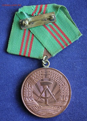 C 1 РУБ. МЕДАЛЬ ГДР  ЗА ВЕРНУЮ СЛУЖБУ В ПОЛИЦИИ до 10.4 - IMG_4193.JPG