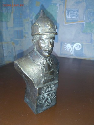 Бюст Сталина. В будёновке. Бронза. - DSC_9916.JPG