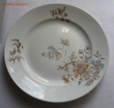 Фарфор.Тарелка М.С.Кузнецова.До 28.04.17 в 22-00 - P1050746.JPG