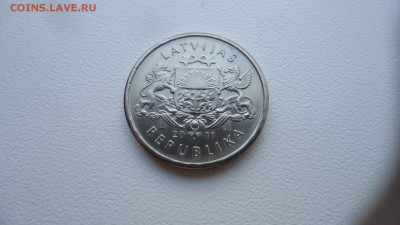 ЛАТВИЯ 1 ЛАТ 2011 ПИВНАЯ КРУЖКА UNC - DSC04318.JPG