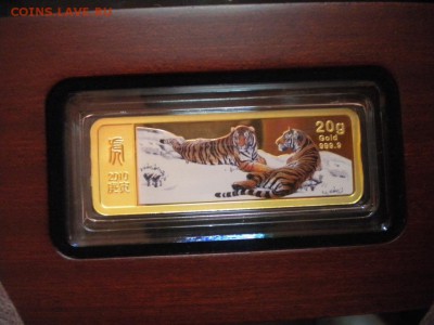 200 $ 2010 г. ЛИБЕРИЯ ГОД ТИГРА  золото 20 грамм до 04.06 - DSCN8466.JPG