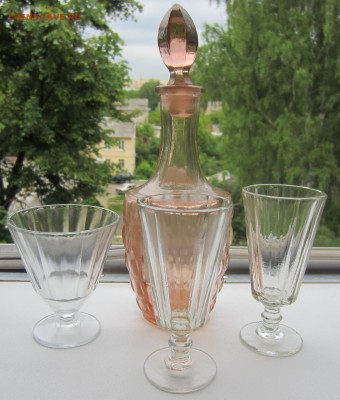 3 рюмки граненных, Лафитники + графин(16см) СССР - IMG_6071.JPG