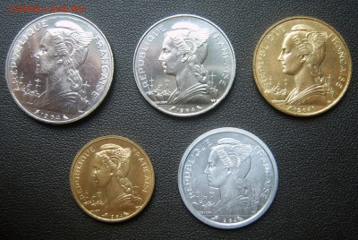 Реюньон набор 1, 10, 20, 50, 100 Франков 1964 до 20.06 22-00 - Франция-3