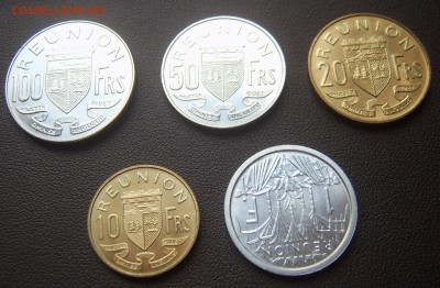 Реюньон набор 1, 10, 20, 50, 100 Франков 1964 до 20.06 22-00 - Франция-2