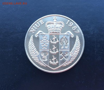 Крона Шайба Ниуэ 5$ долларов 1987 Теннис Штеффи граф - 6YgLL2jRp-s