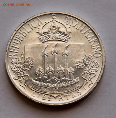 Сан-Марино 500 лир 1985. СЕРЕБРО. ТИРАЖ - 33 296 - 8