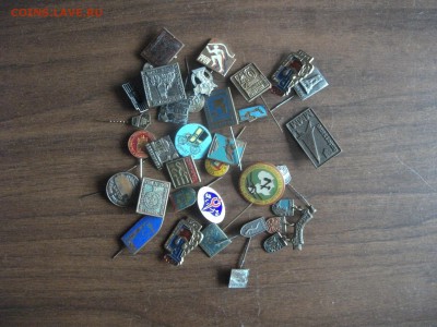 Значки 555 шт до 03.09.2017 в 22:00 - DSCF4773.JPG