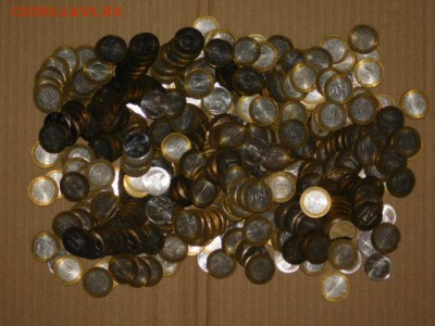 Копилка юбилейных монет биметалл и 5 рублей 2012 года МНОГО - DSCN4535.JPG