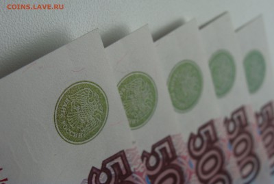 UNC #по порядку(5 шт) 500 р. 1997 г. мод 2004 г. - угл.JPG