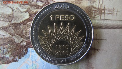 Аргентина, 1 песо 2010, Вулкан Аконтогуа. Биметалл - IMG_6580.JPG