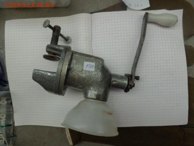 Кофемолка металл из  СССР    до 21-35 мск  10.10 - DSC02974.JPG