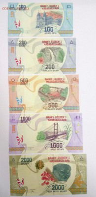 Мадагаскар. Набор 5 банкнот 2017г до 22.00. 10.10 - Мадагаскар 1