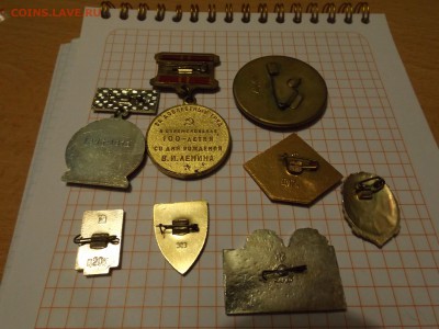 Значки Салянка 8шт.разные темы.1 - DSCF2104.JPG