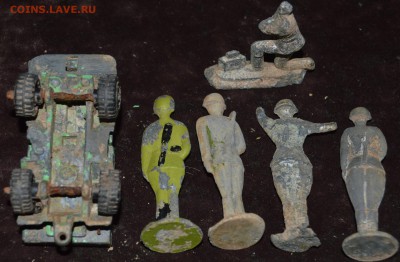 копанина (солдатики,автомобиль) до 18.11 в 22.00 - DSC_4060